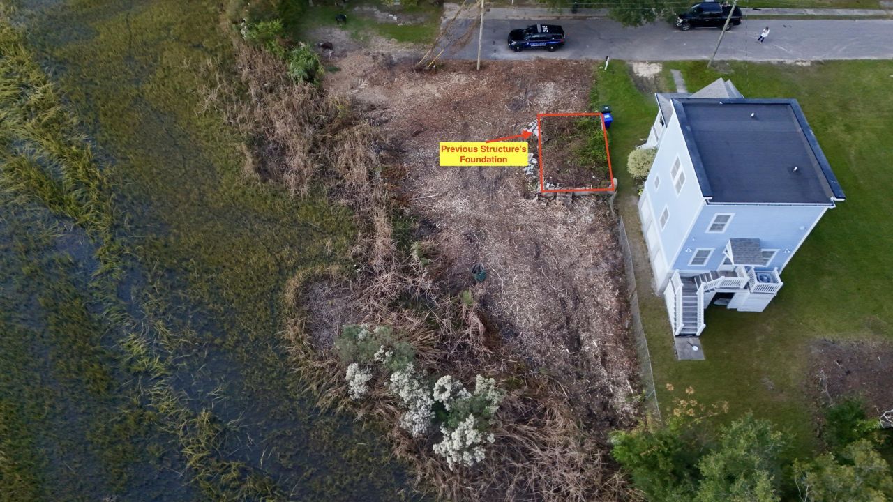 2311 Peonie Avenue Photo 4