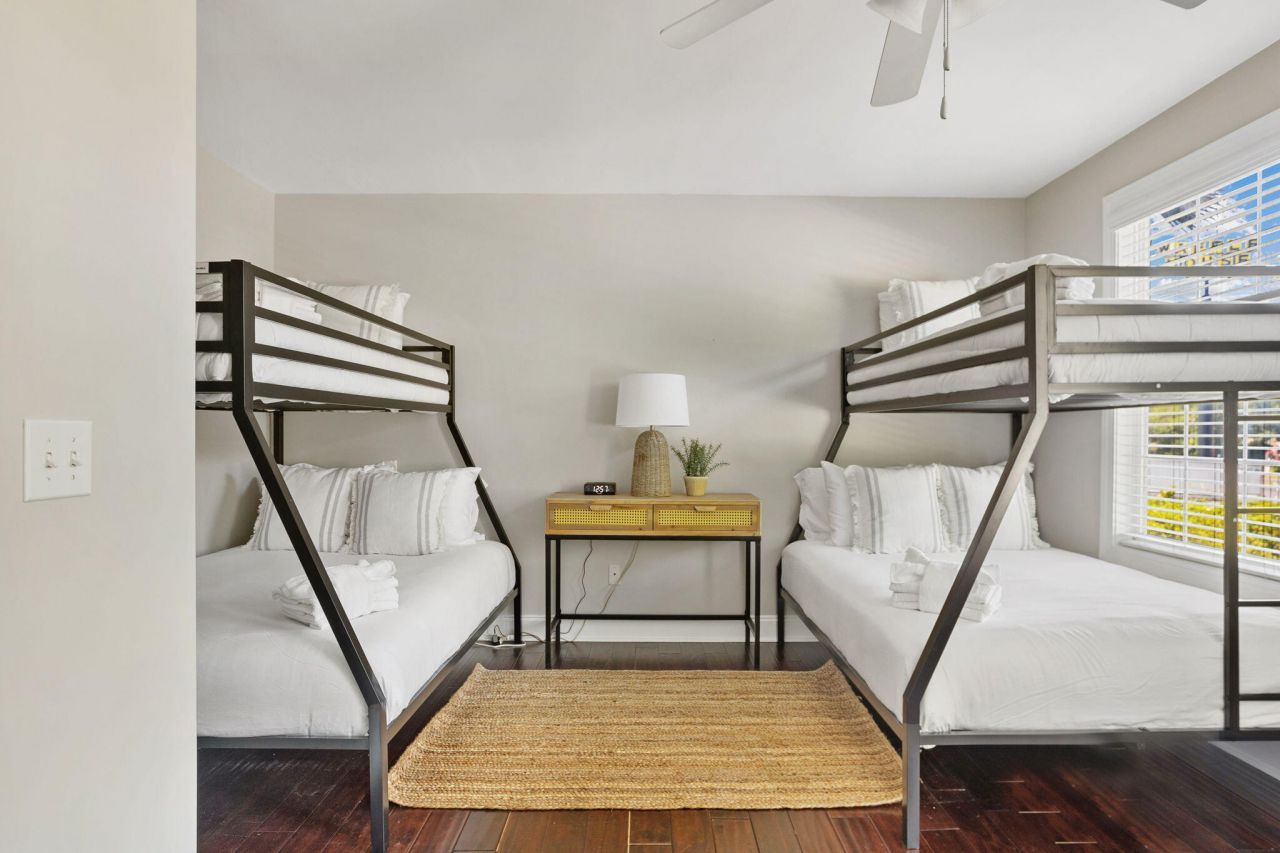 4993 Lake Palmetto Lane Photo 15