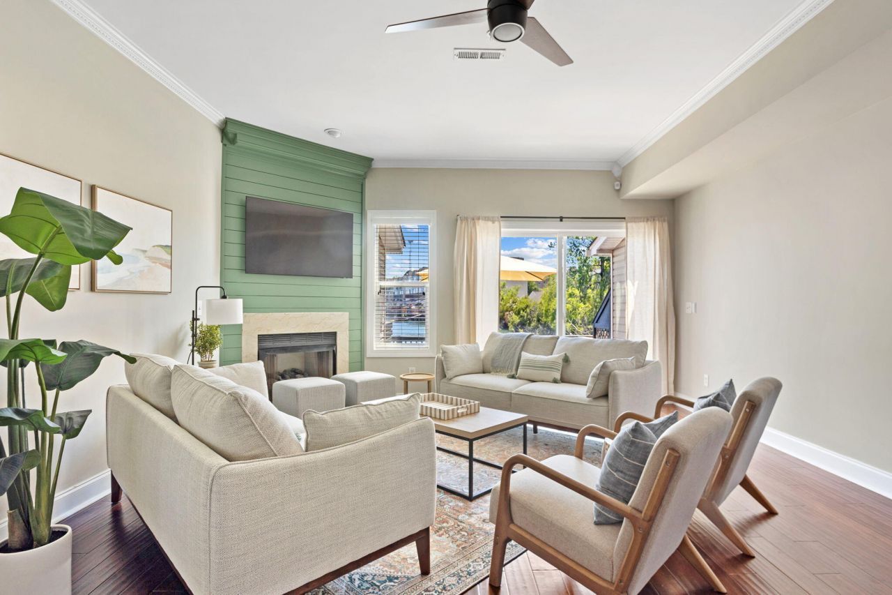 4993 Lake Palmetto Lane Photo 2