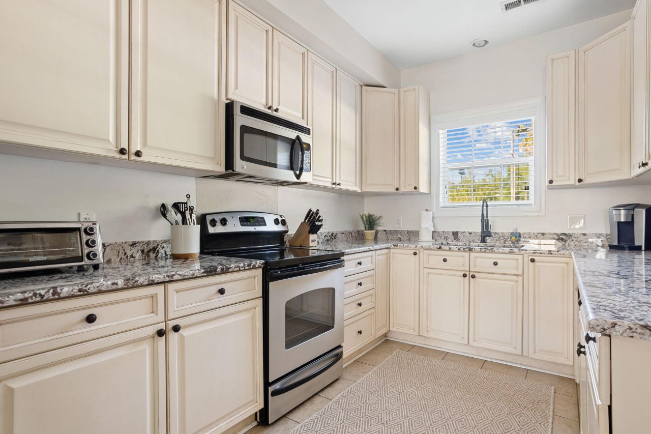 4993 Lake Palmetto Lane Photo 29