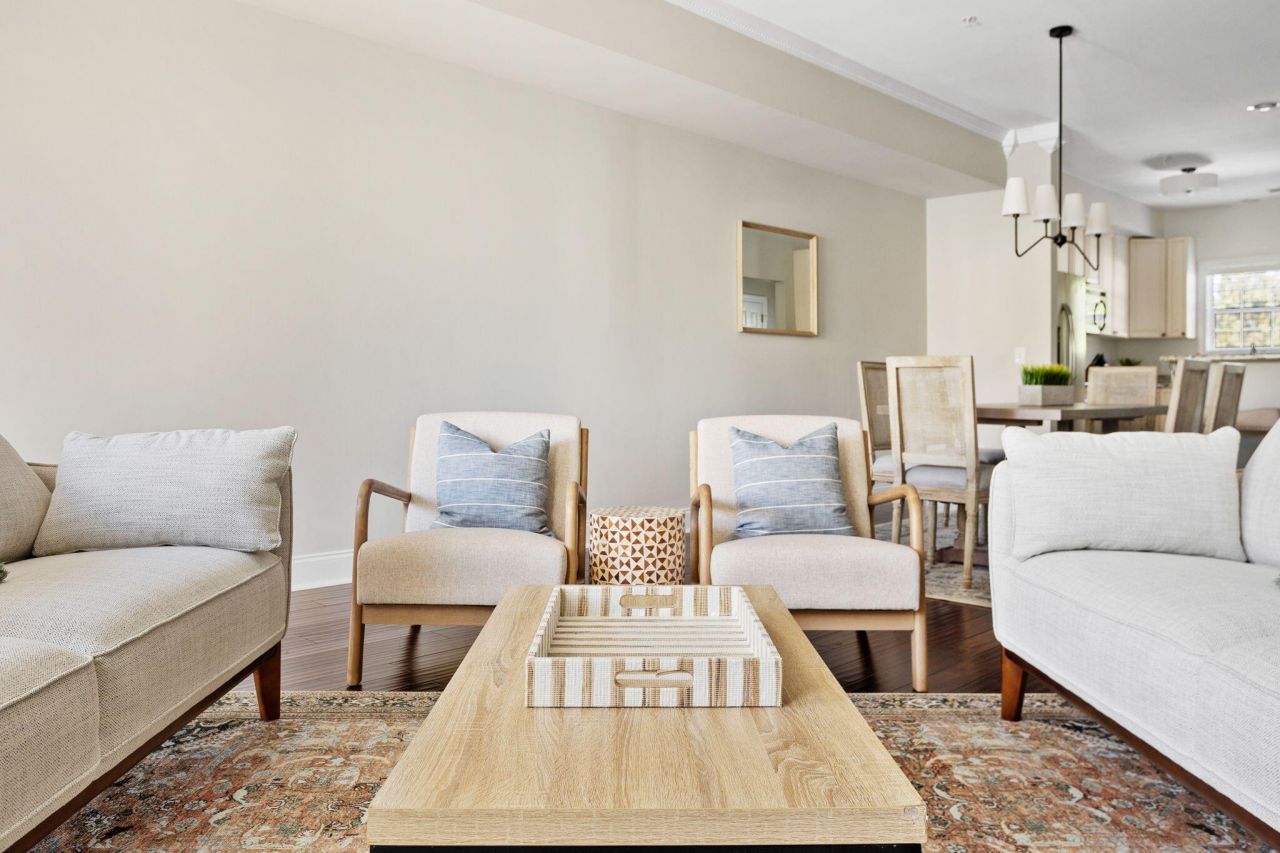 4993 Lake Palmetto Lane Photo 9