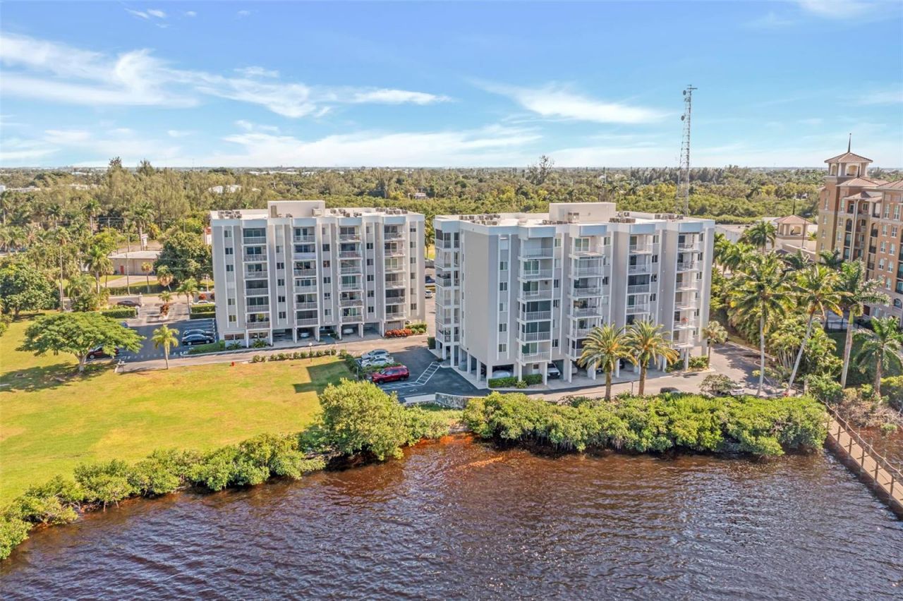 2875 Palm Beach Boulevard, Unit 205, Fort Myers, FL 33916 Photo