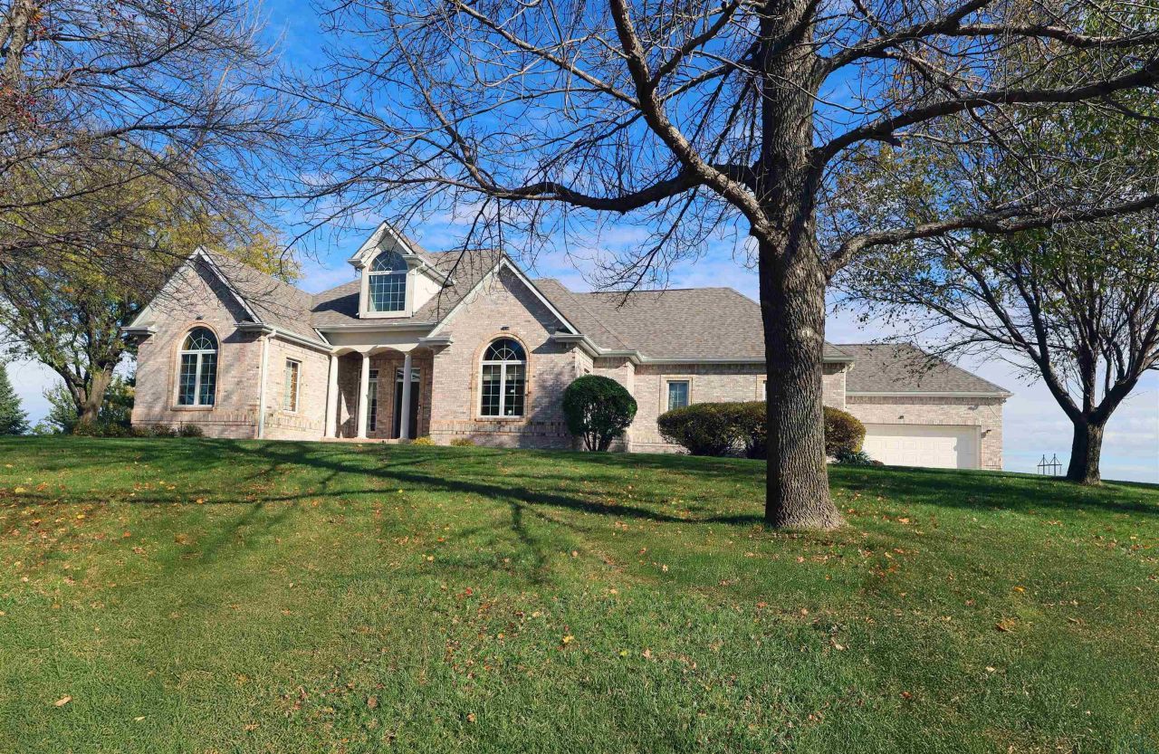 33154 Hickory Avenue, Sioux City, IA 51108 Main Photo