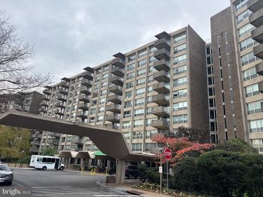 1001 CITY AVENUE, Unit E-223, WYNNEWOOD, PA 19096
