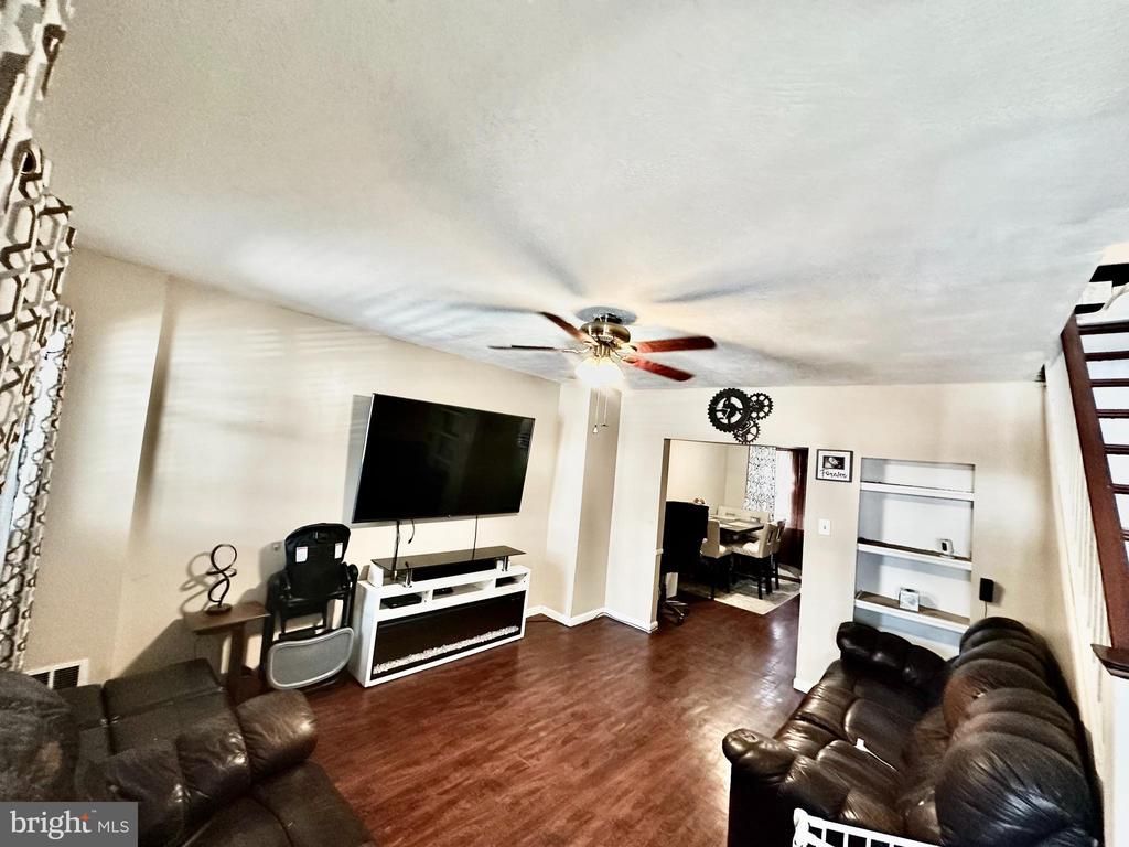 6539 Vandike Street, Philadelphia, PA 19135 Main Photo