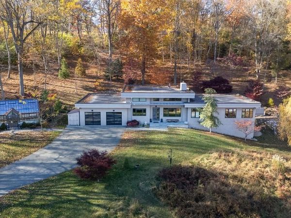 3924 THOMPSON BRIDGE ROAD, WILMINGTON, DE 19803