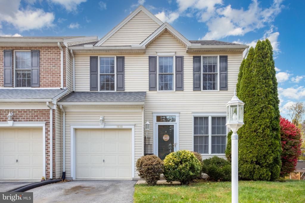 1510 CAPITOL VIEW DRIVE, NEW CUMBERLAND, PA 17070