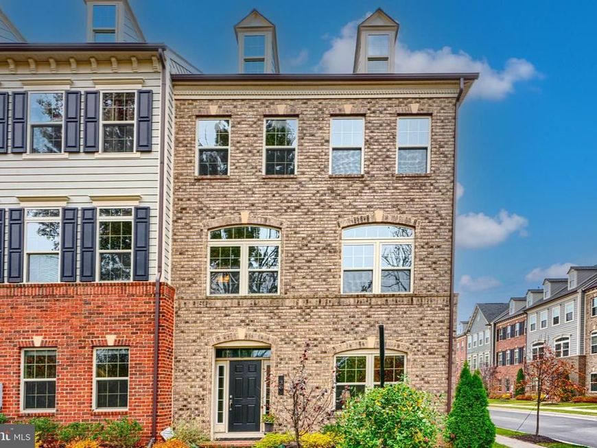 30 Wedge Way, Unit 12, Baltimore, MD 21208 Main Photo