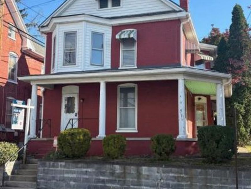 25 Fairview Avenue, Waynesboro, PA 17268 Main Photo