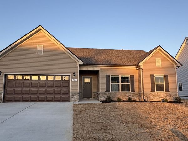 421 Burton Farms Dr, Smyrna, TN 37167