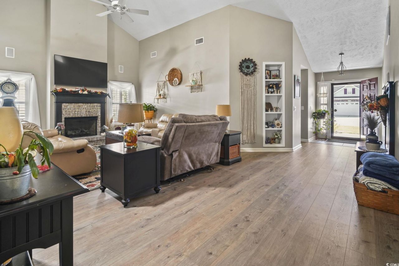 4105 Eva Bay Dr. Photo 9