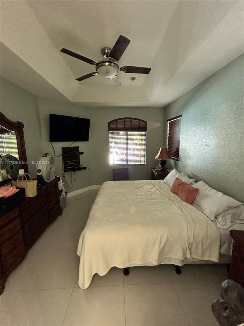 4607 NW 165th St, Miami Gardens, FL 33054 Photo