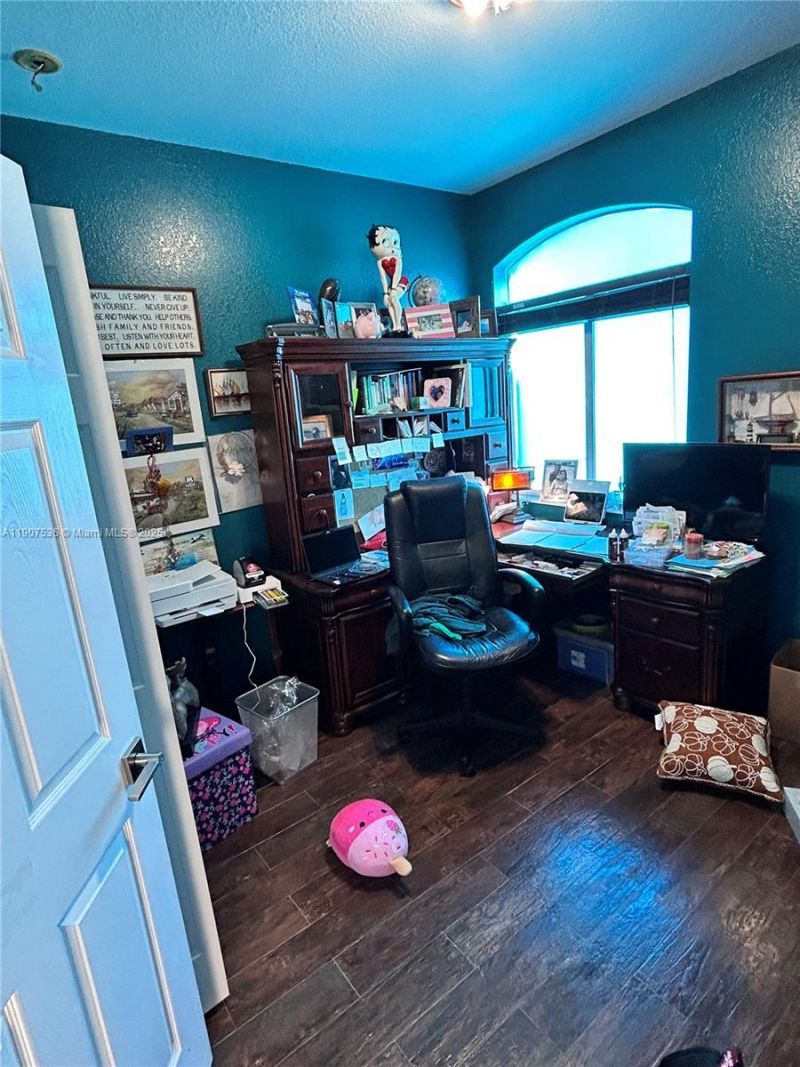 4607 NW 165th St, Miami Gardens, FL 33054 Photo