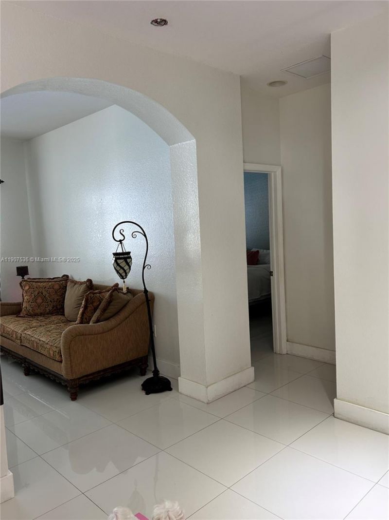 4607 NW 165th St, Miami Gardens, FL 33054 Photo