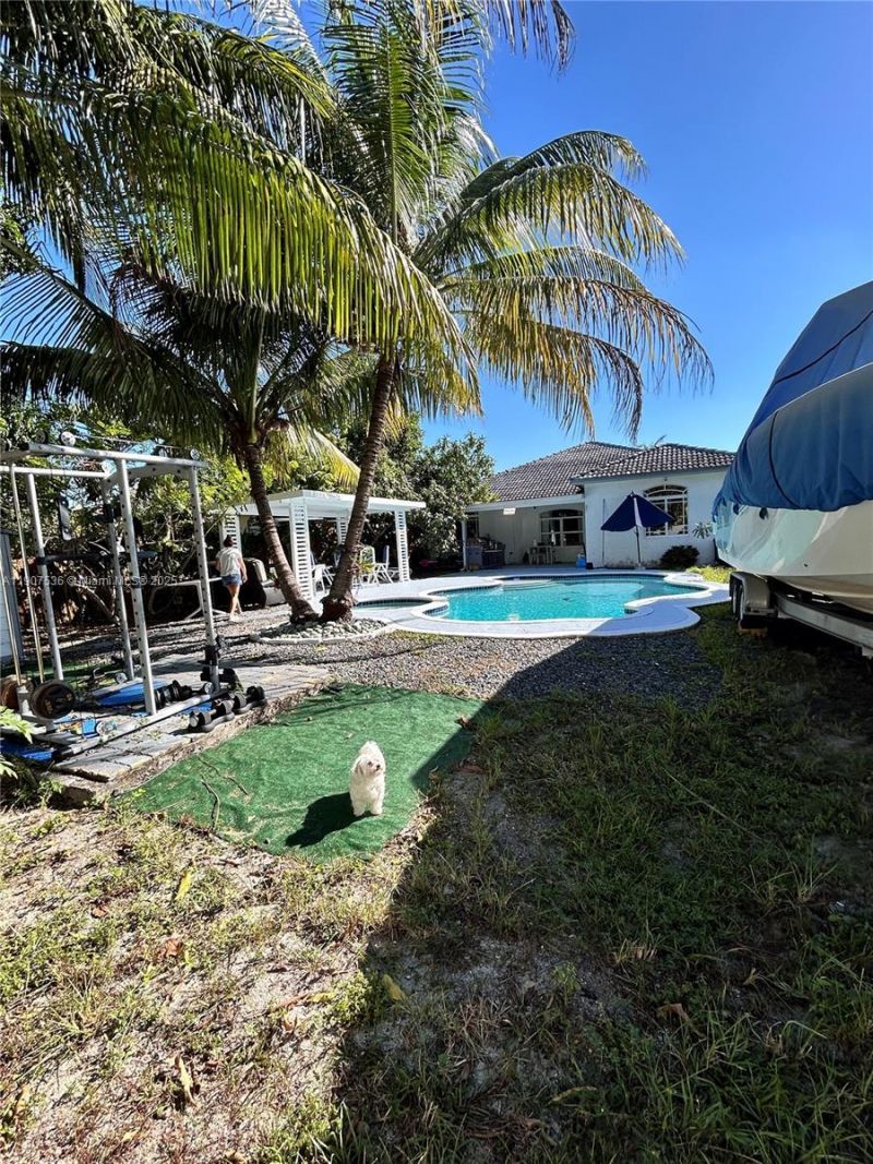 4607 NW 165th St, Miami Gardens, FL 33054 Photo