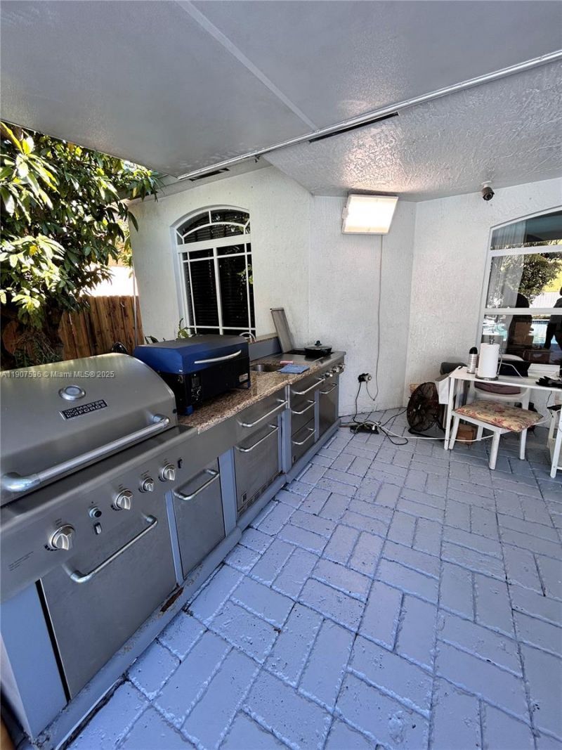 4607 NW 165th St, Miami Gardens, FL 33054 Photo