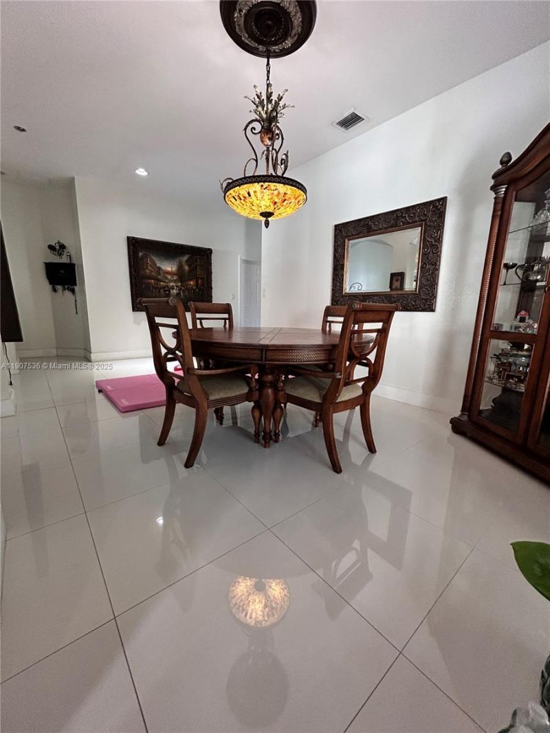 4607 NW 165th St, Miami Gardens, FL 33054 Photo