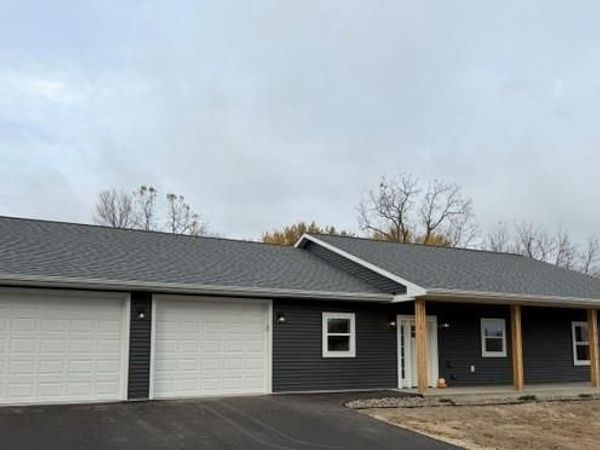221 6th Avenue, Clear Lake, WI 54005