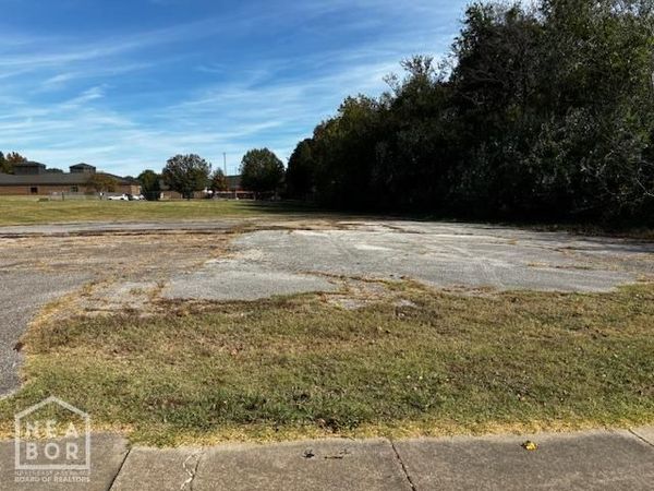 2732 N Church Street, Jonesboro, AR 72401