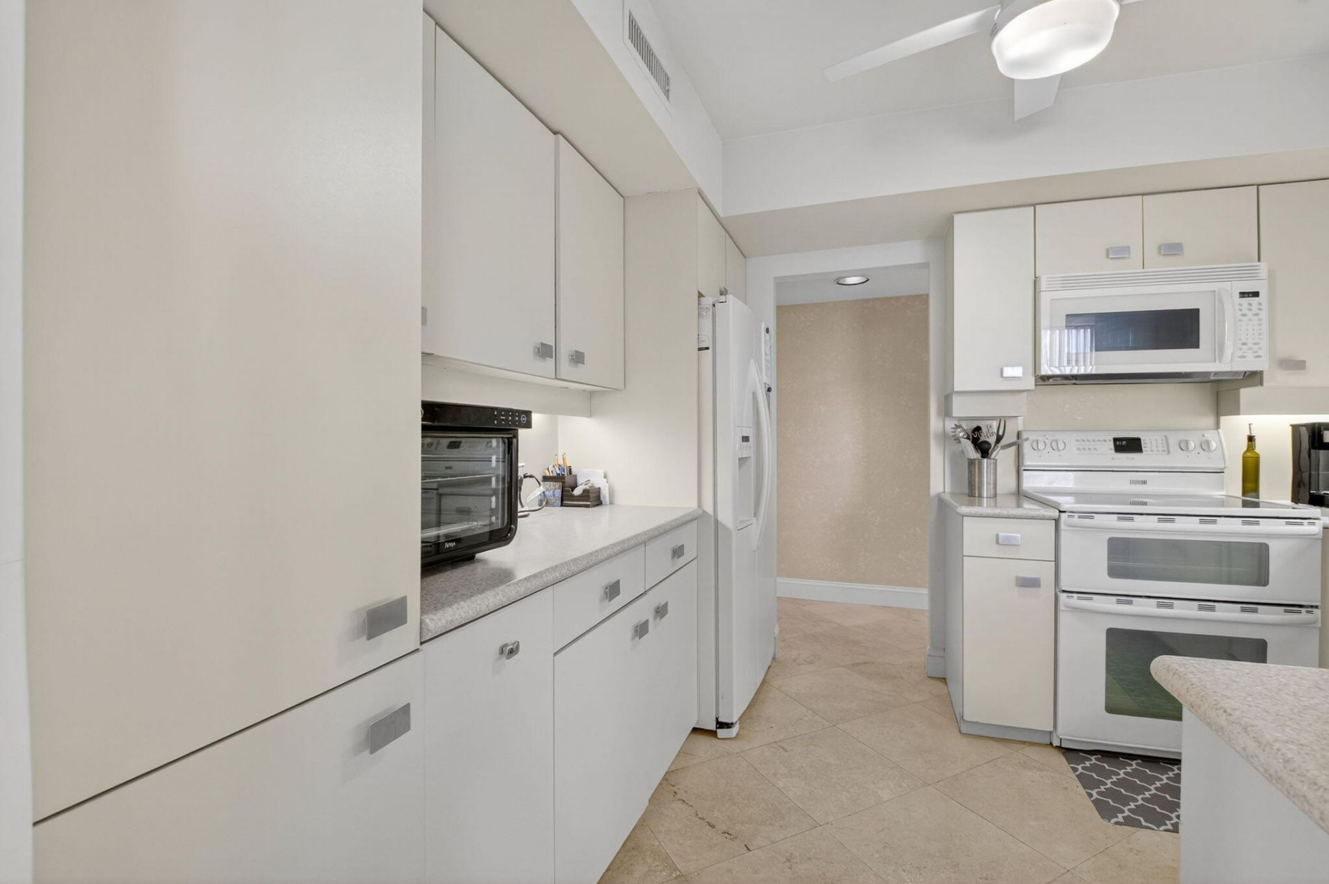 120 S Ocean Boulevard, Unit 2-B, Delray Beach, FL 33483 Photo