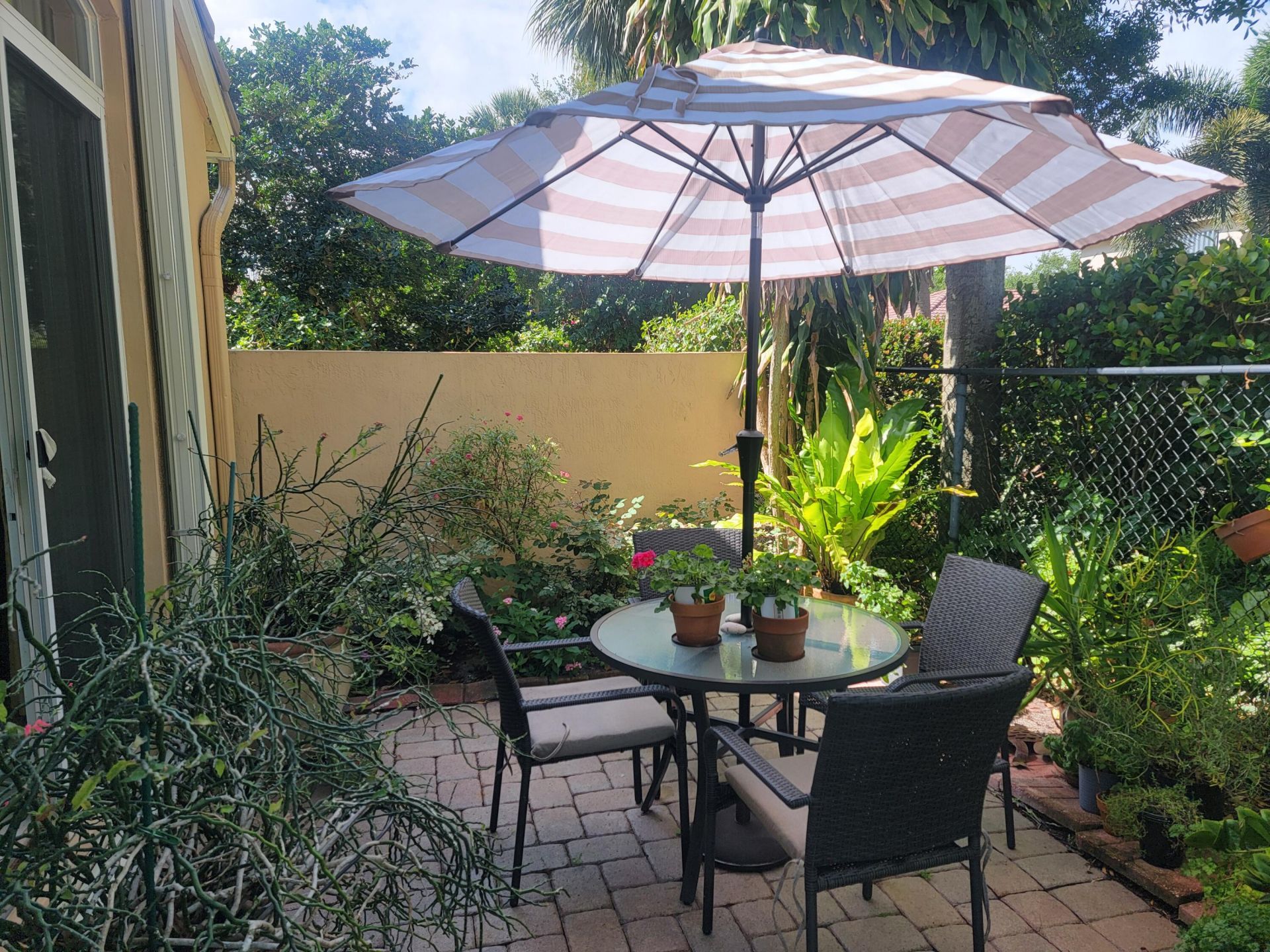 6585 Lurais Drive, Lake Worth, FL 33463 Photo
