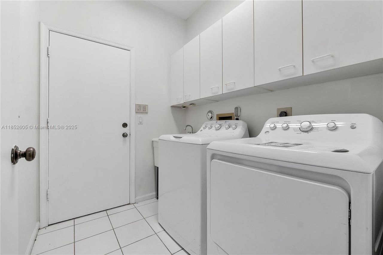 2449 NW 64th St, Boca Raton, FL 33496 Photo