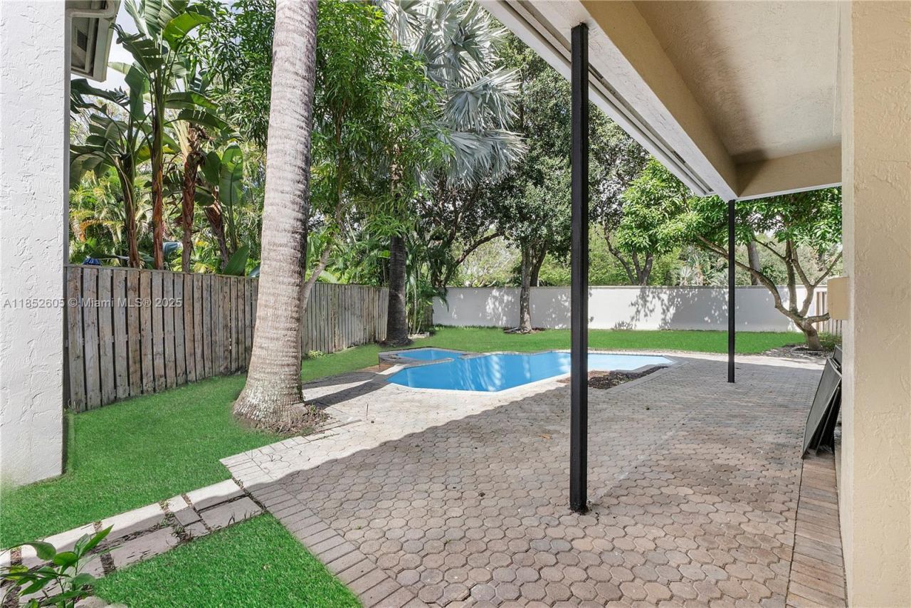 2449 NW 64th St, Boca Raton, FL 33496 Photo