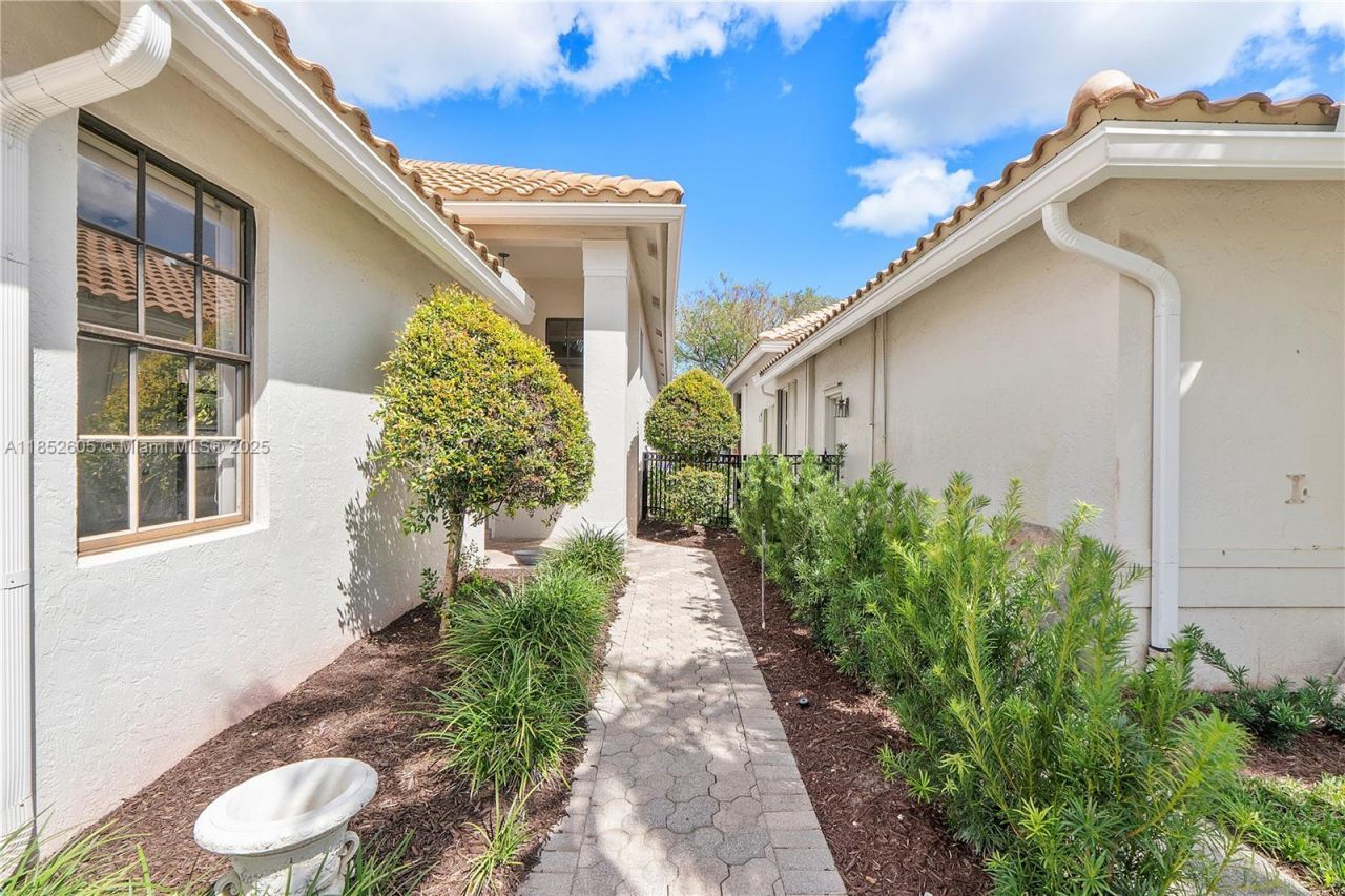 2449 NW 64th St, Boca Raton, FL 33496 Photo