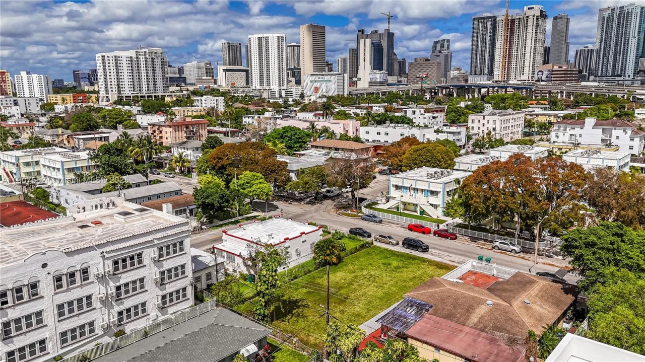 512 SW 6th Ave, Miami, FL 33130 Photo