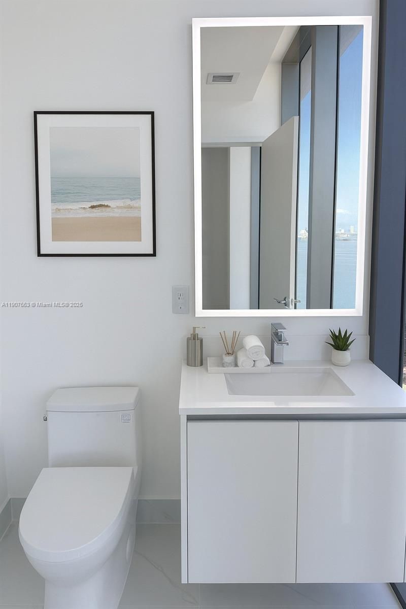 700 NE 24 St, Unit 3701, Miami, FL 33137 Photo