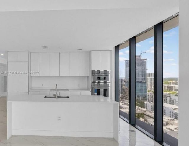 700 NE 24 St, Unit 3701, Miami, FL 33137 Photo