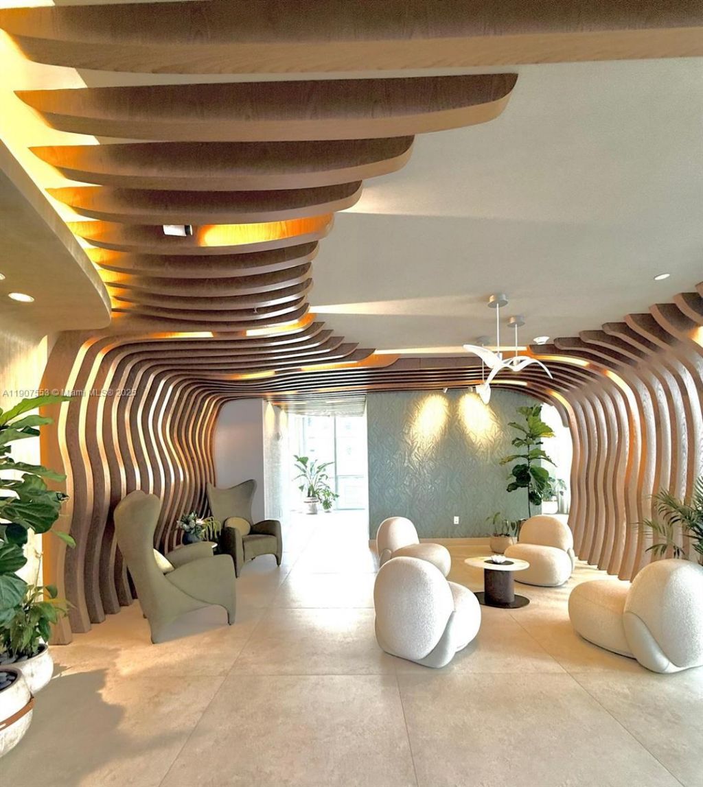 700 NE 24 St, Unit 3701, Miami, FL 33137 Photo