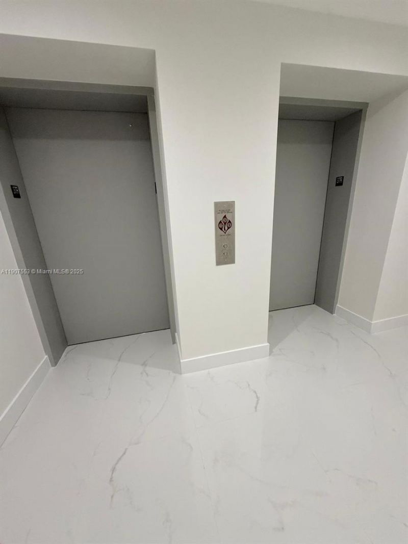 700 NE 24 St, Unit 3701, Miami, FL 33137 Photo