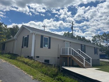 600 N BAYARD AVE, WAYNESBORO, VA 22980