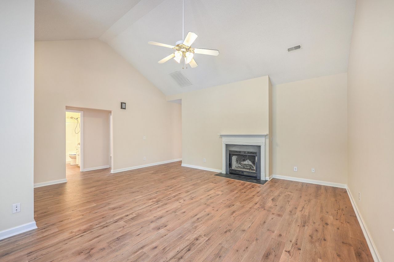 195 Fox Squirrel Run Photo 5