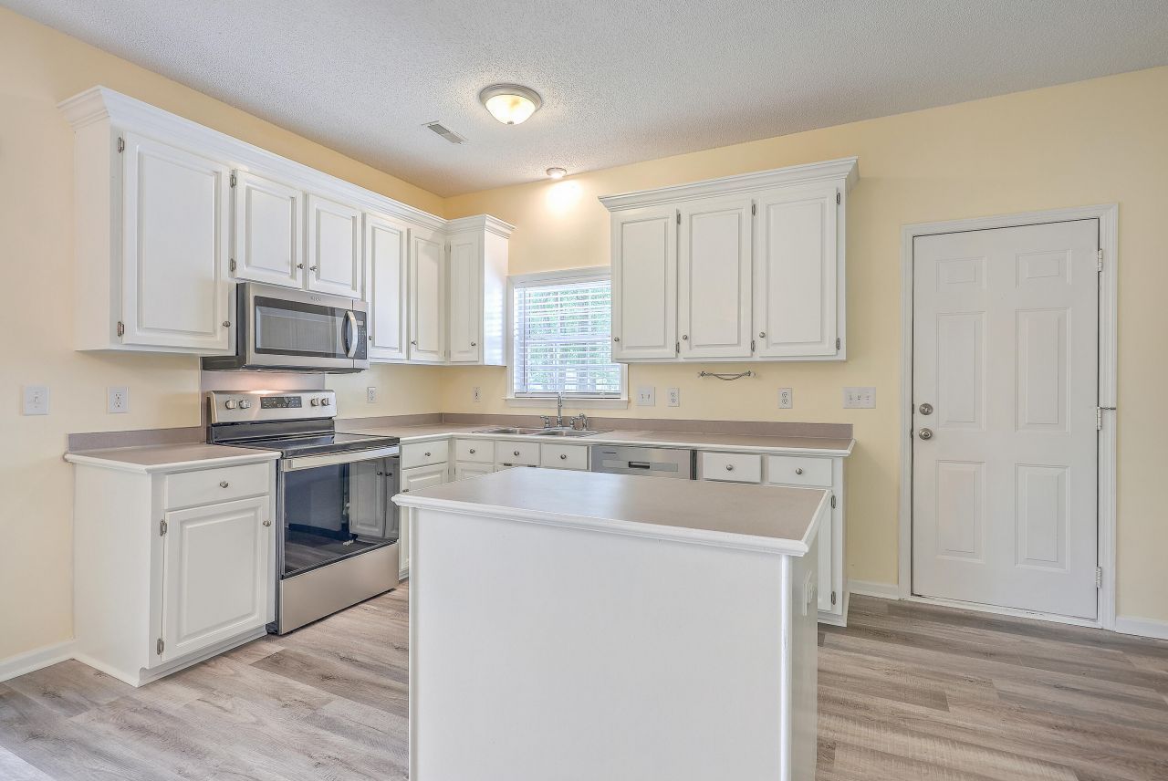 195 Fox Squirrel Run Photo 9