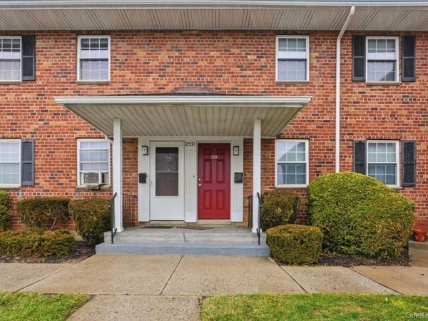 2531 Jerusalem Avenue, Unit 2G, North Bellmore, NY 11710