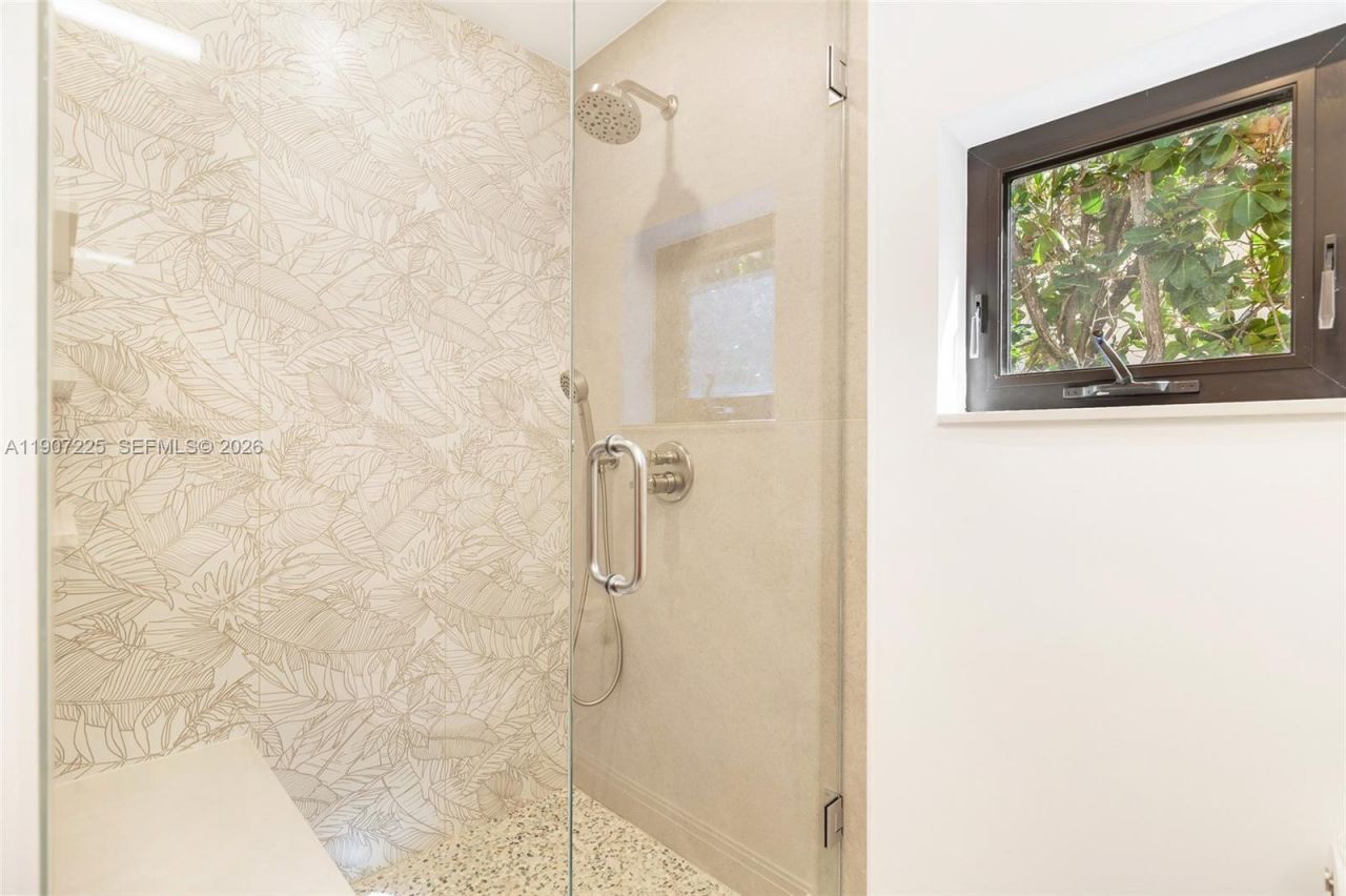 110 Sunset Ave, Unit 4A, Palm Beach, FL 33480 Photo