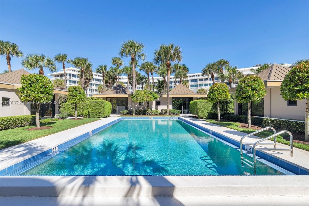 110 Sunset Ave, Unit 4A, Palm Beach, FL 33480 Photo