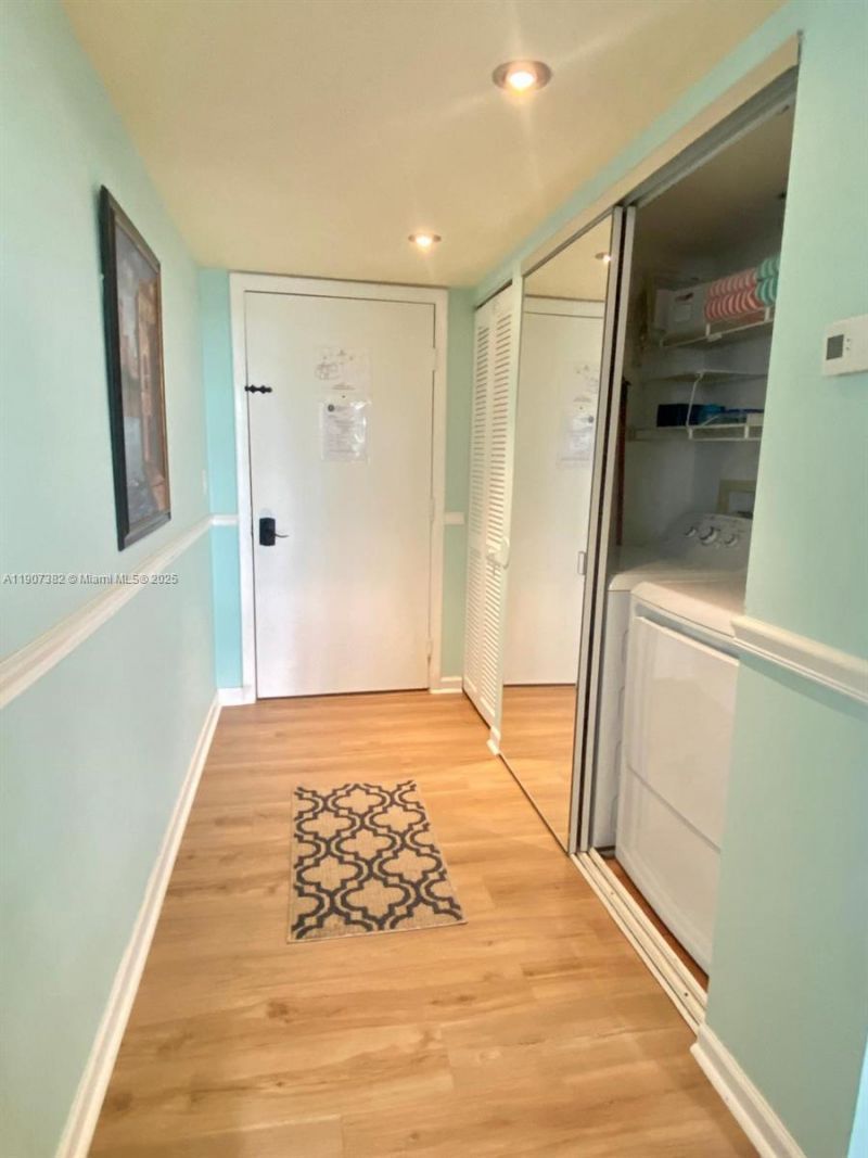 19655 E Country Club Dr, Unit 6401, Aventura, FL 33180 Photo