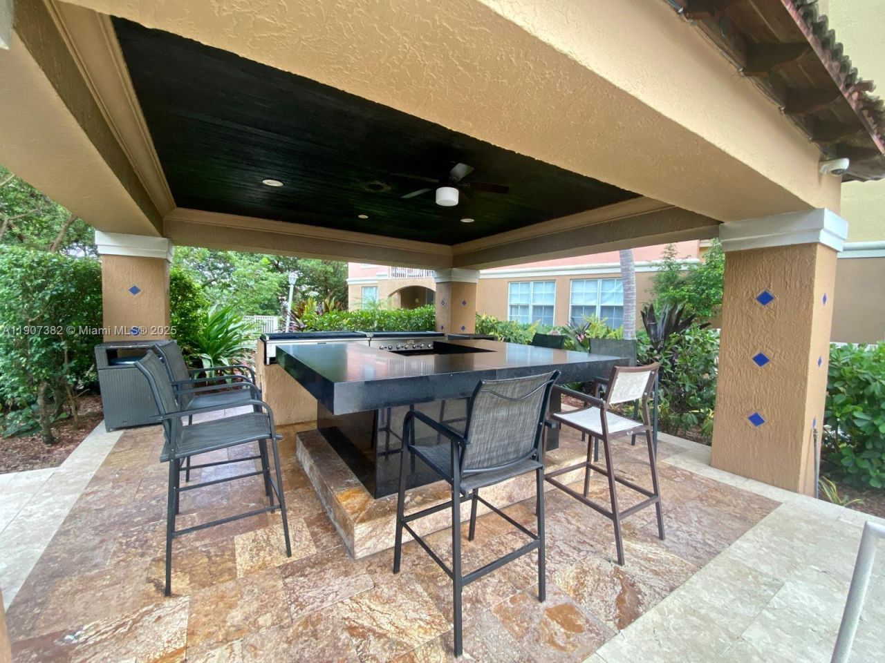 19655 E Country Club Dr, Unit 6401, Aventura, FL 33180 Photo