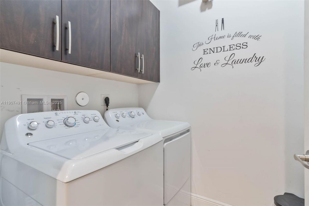 12448 NW 17th Mnr, Pembroke Pines, FL 33028 Photo