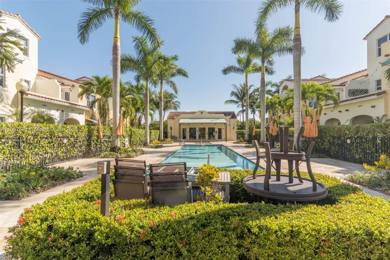 12448 NW 17th Mnr, Pembroke Pines, FL 33028 Photo