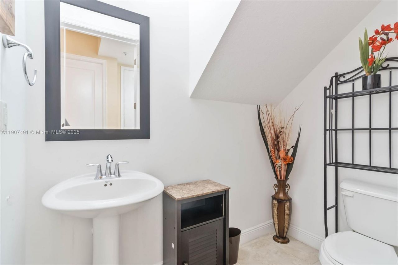 12448 NW 17th Mnr, Pembroke Pines, FL 33028 Photo