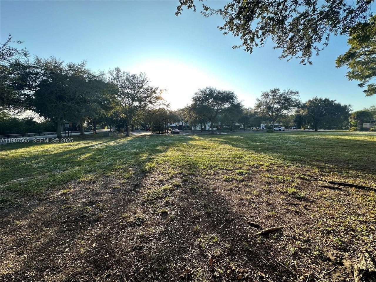 14180 NW 77th Ct, Miami Lakes, FL 33016 Photo