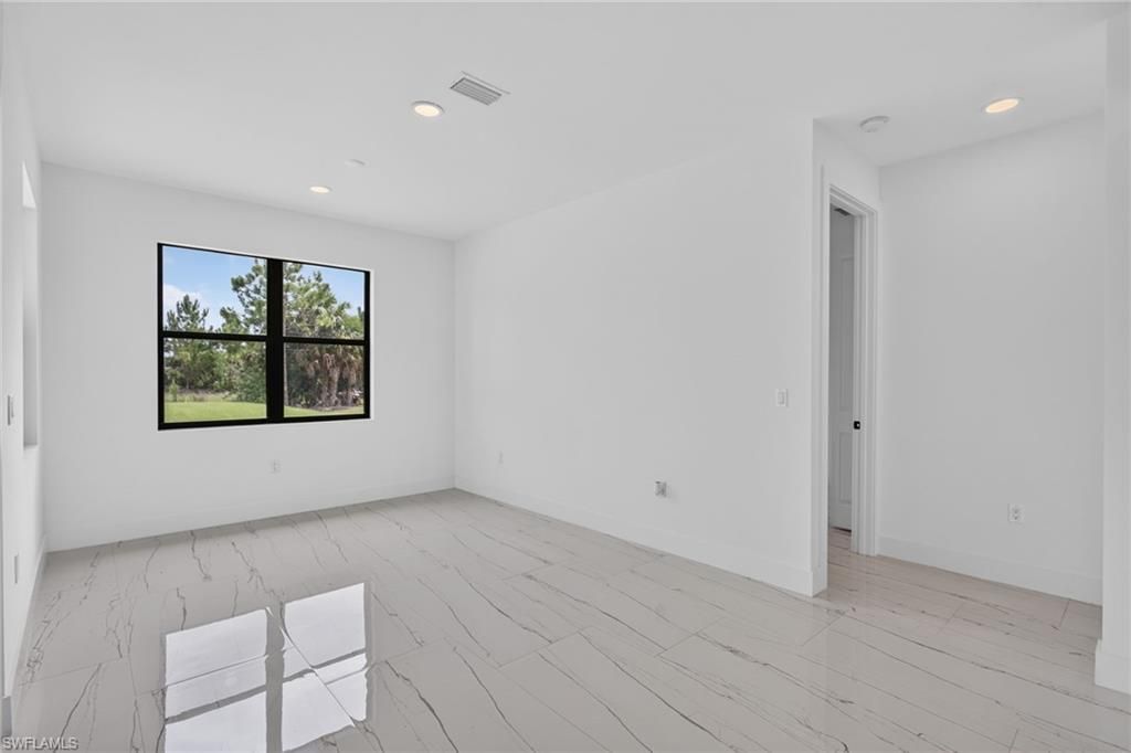 3434 27th Ave Ne, Naples, FL 34120 Photo