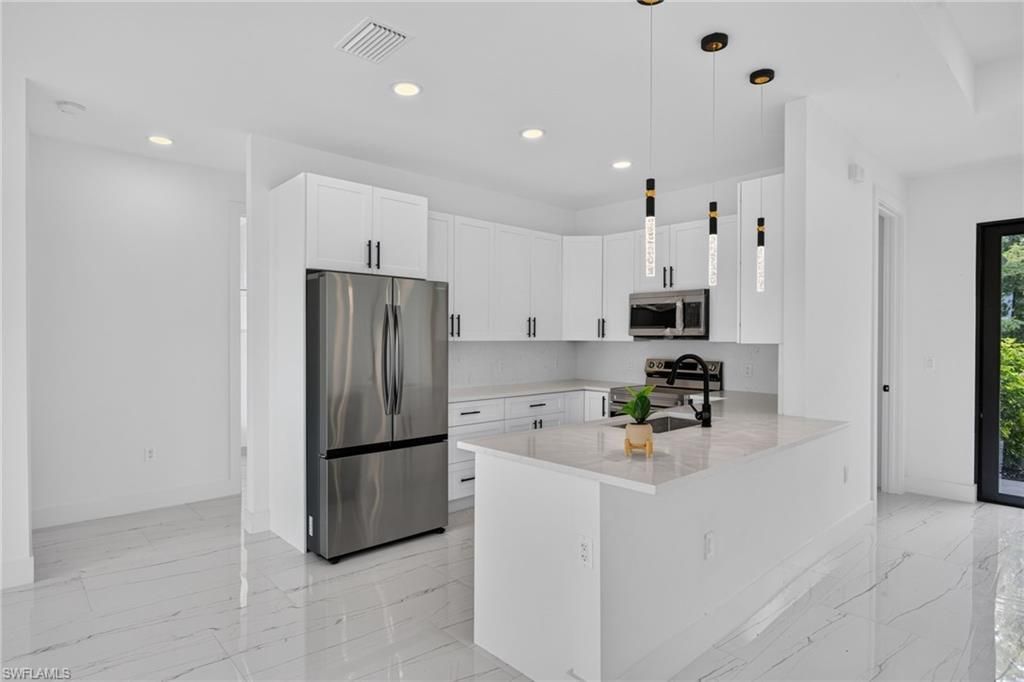 3434 27th Ave Ne, Naples, FL 34120 Photo
