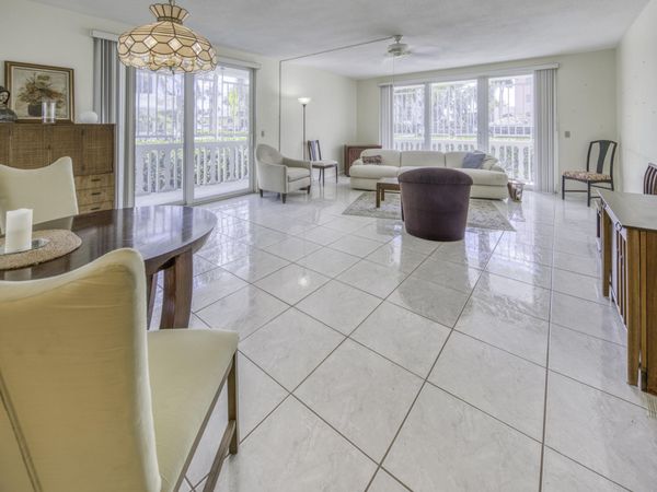 1 S Lakeside Drive, Unit A4, Lake Worth Beach, FL 33460