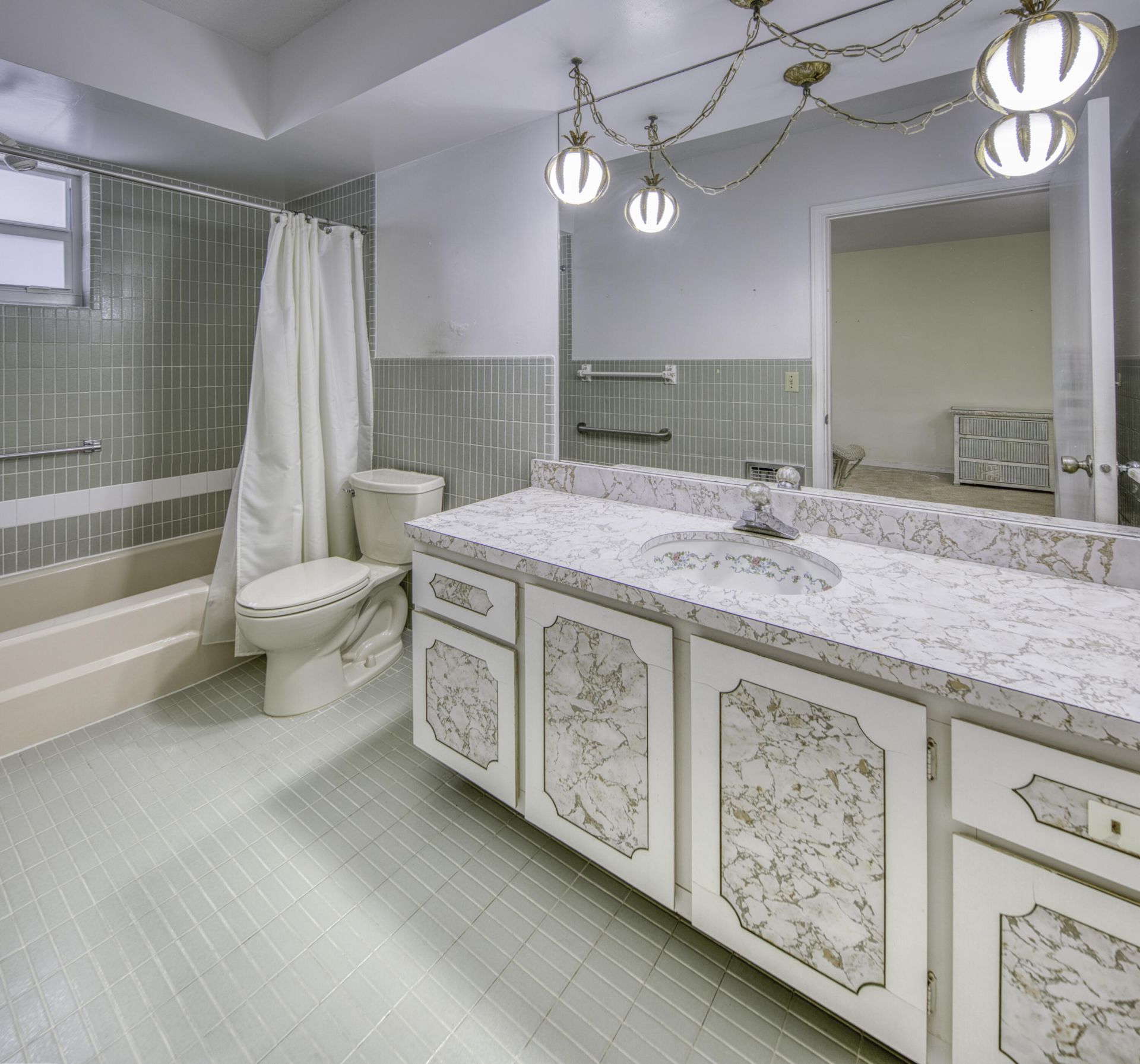 1 S Lakeside Drive, Unit A4, Lake Worth Beach, FL 33460 Photo