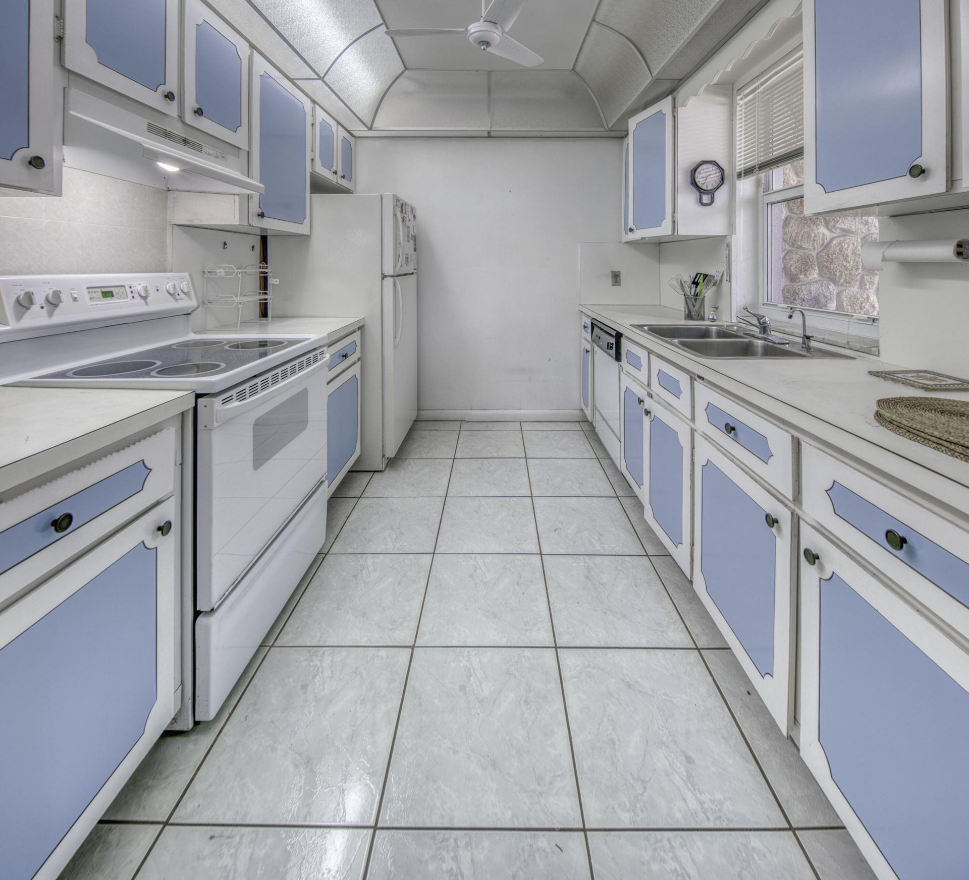 1 S Lakeside Drive, Unit A4, Lake Worth Beach, FL 33460 Photo